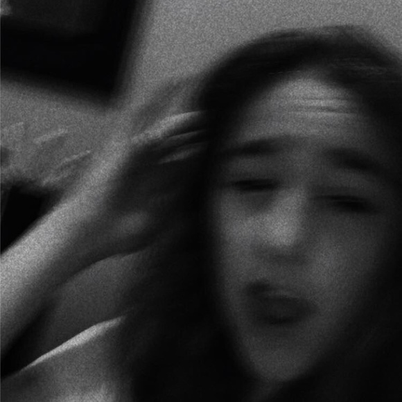 Meet your Posher, Emily - Picture 1 of 1